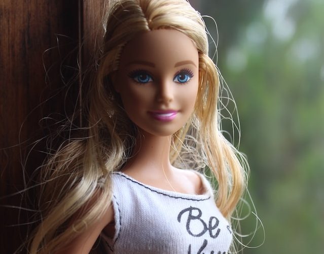 Panenka Barbie.